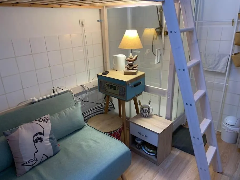 Apartment Paris Studio Rose & Stouring